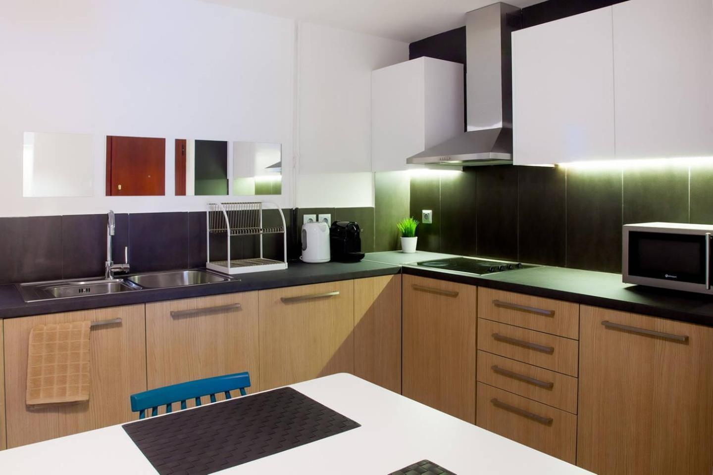 Toni'S New 2Bdroom Apartment Near Stadium Athene Buitenkant foto